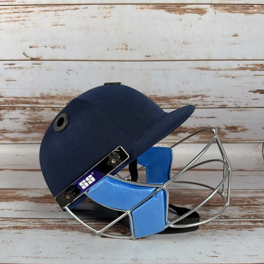SG Cricket Helmet Lightweight & Protective Adult Size Small Used